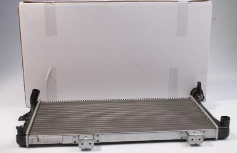 LSA / 21213-1301012 / Радиатор охлаждения ВАЗ 21213 (алюминий) (пр-во LSA) фото 1